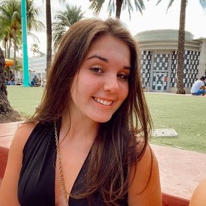 Meet your Posher, Kaitlyn